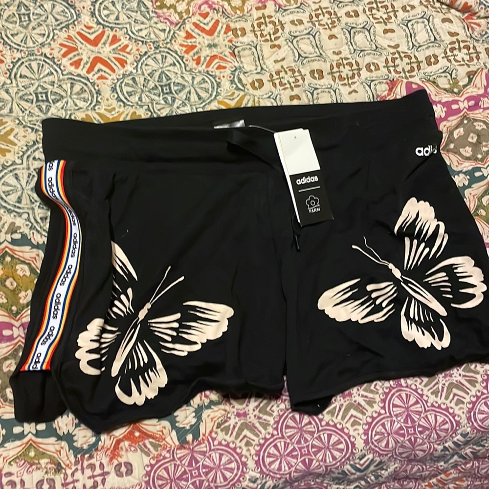 Brand new adidas shorts!!